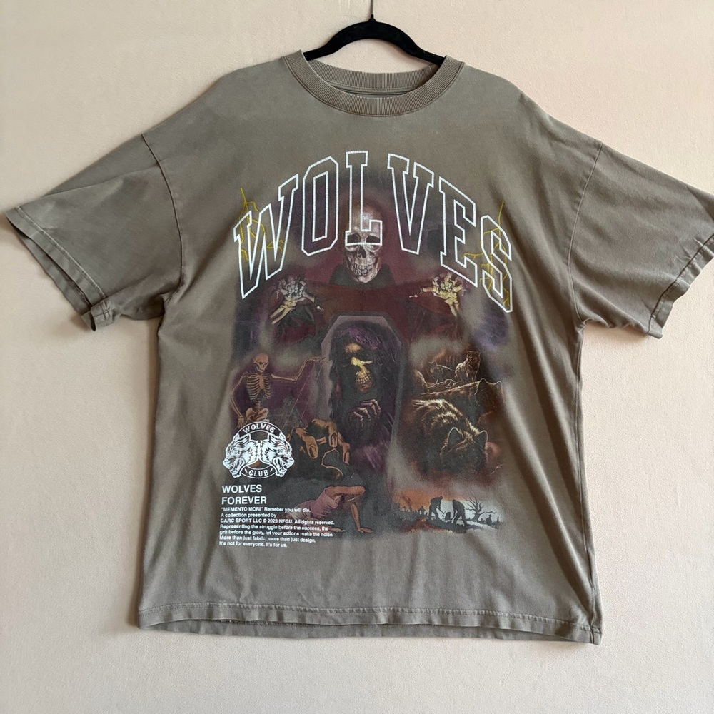 Dare Sport‎ Wolves Forever Graphic Tee Oversized Streetwear Brown L Goth Grunge